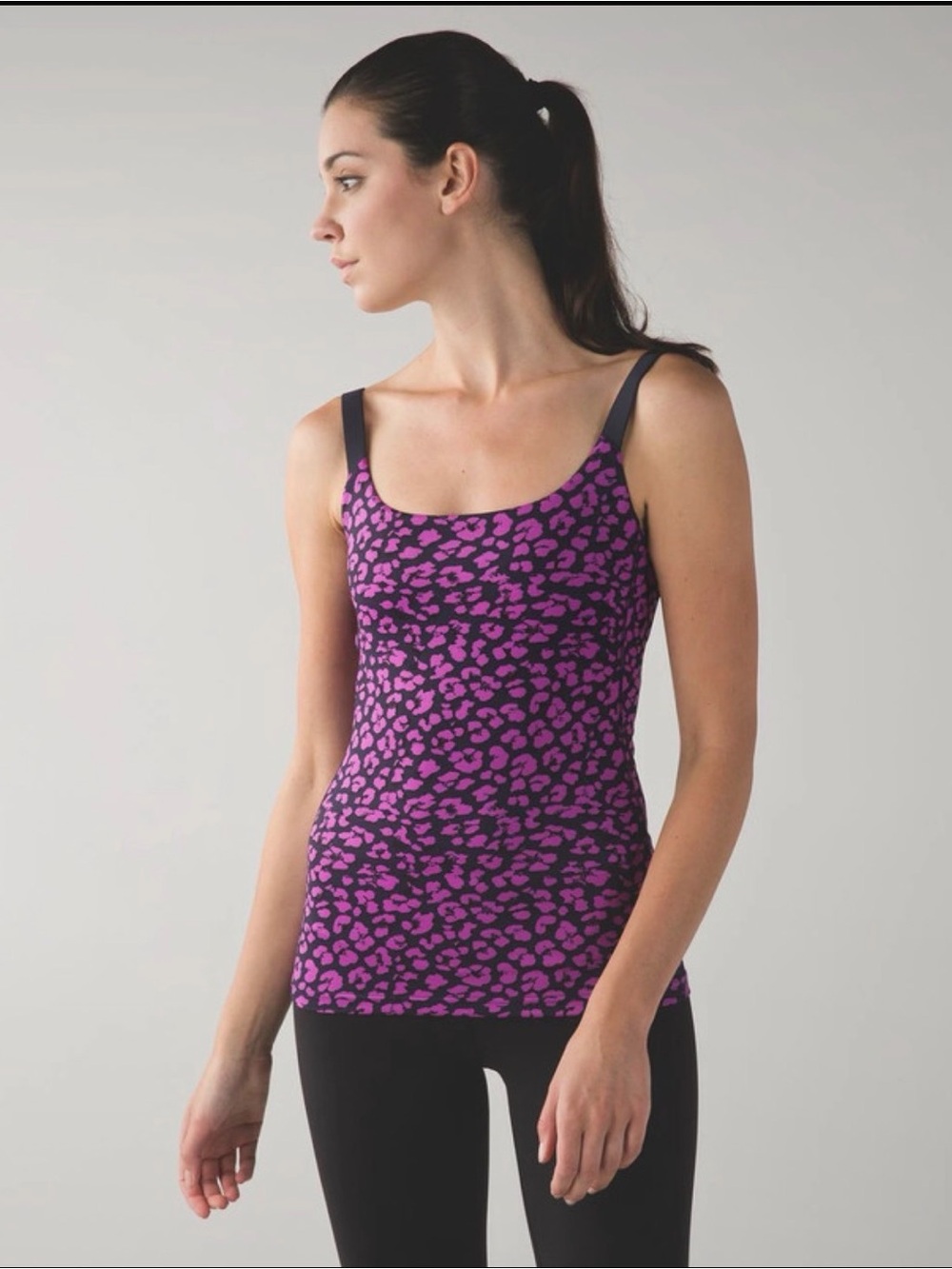 Lululemon Barre None Tank Mini Cherry
Cheetah Ultra Violet Naval Blue